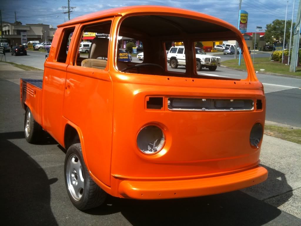 http://i940.photobucket.com/albums/ad244/smegma71/kombi%20ute/Picture345.jpg