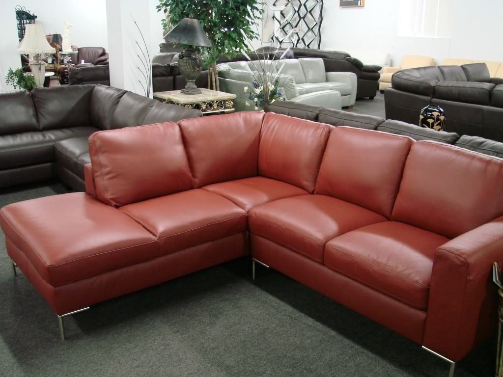 Italsofa by Natuzzi i334 leather sectional